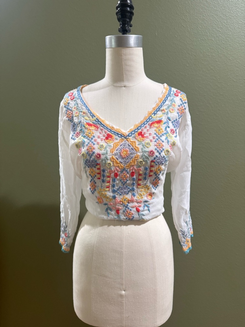 Johnny Was White Embroidered V-Neck Peasant Blouse with Multicolor Floral Detail